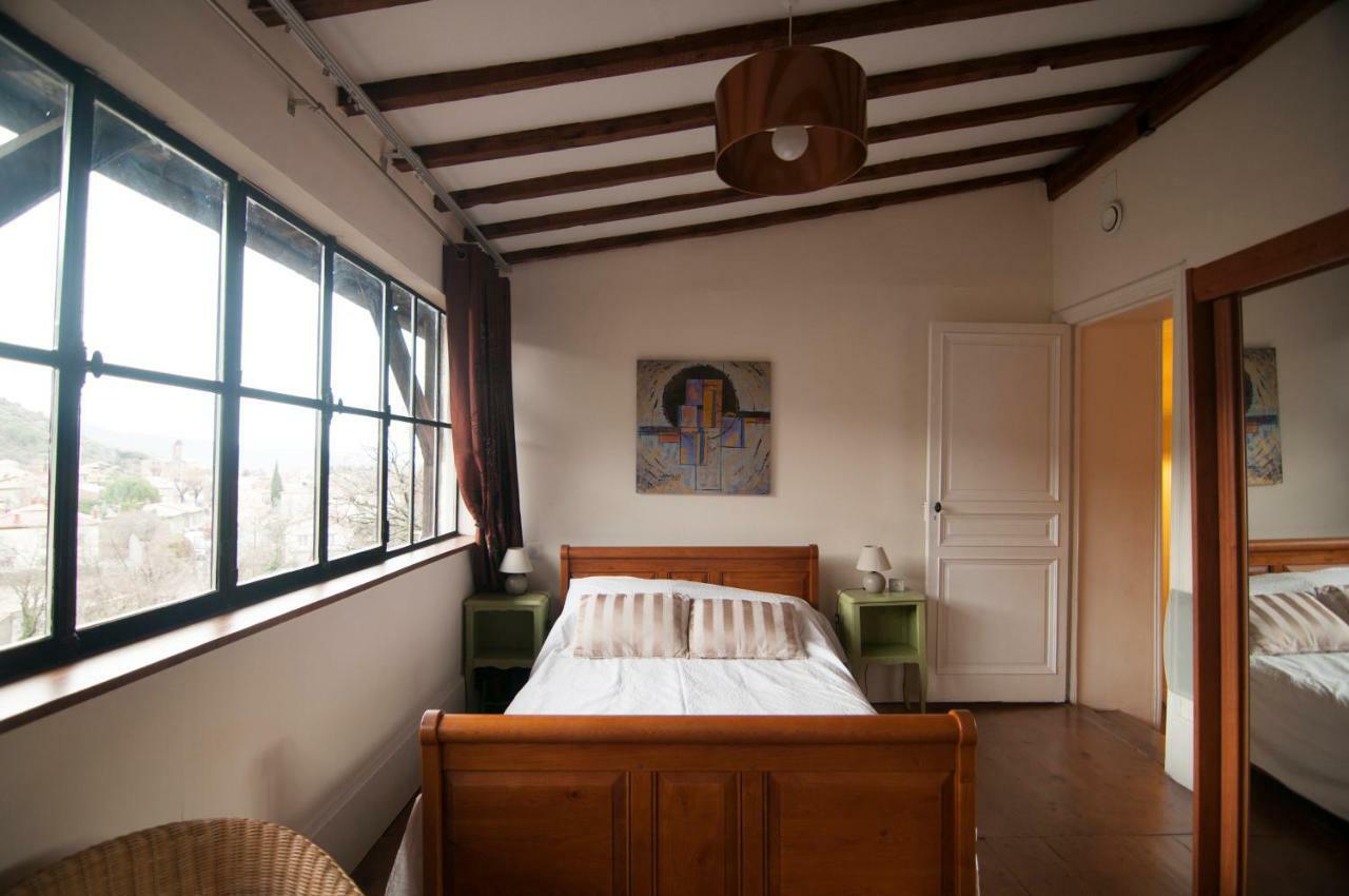 Appartements Ria Sirach ภายนอก รูปภาพ